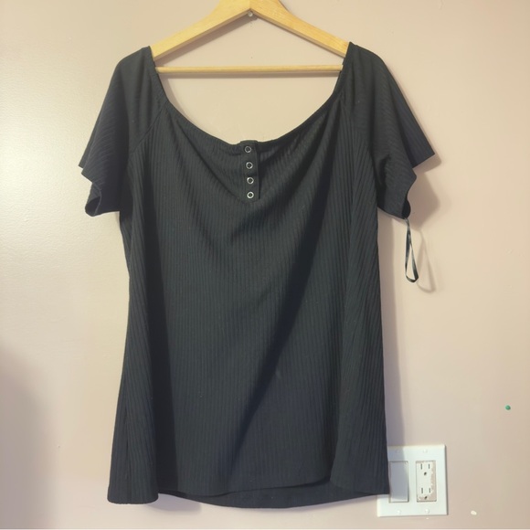 Torrid Ribbed Off-Shoulder Henley Tee Black Women Size 4X - Picture 3 of 9